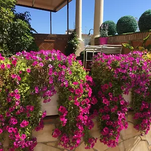 With Private Patio Appartement