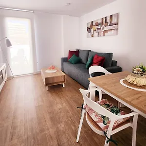 Novamar Apartamentos, Independientes Con Terraza, Dos Dormitorios, Salon Y Cocina Independiente, Ubicados En Centro De Y A La Playa, Wifi De Alta Velocidad Lejlighed